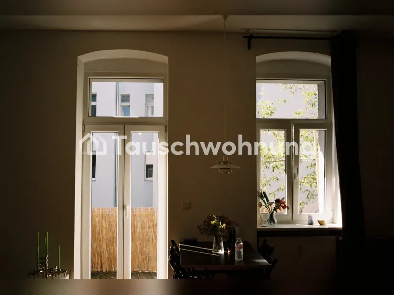 Tauschwohnung: hell, ruhig und saniert - schöner Altbau mit Balkon — photo 1